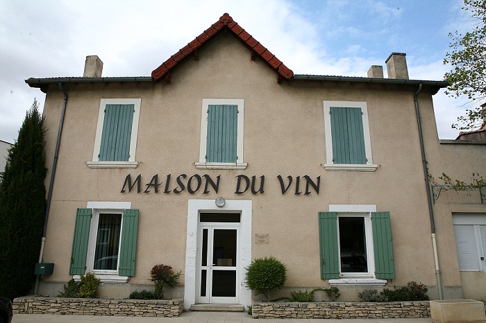 Vacqueyras maison du vin에서 시음 (1).jpg