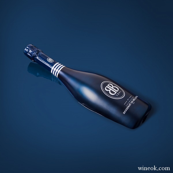 CHAMPAGNE-BESSERAT-DE-BELLEFON-BlueLiquid-V2.jpg